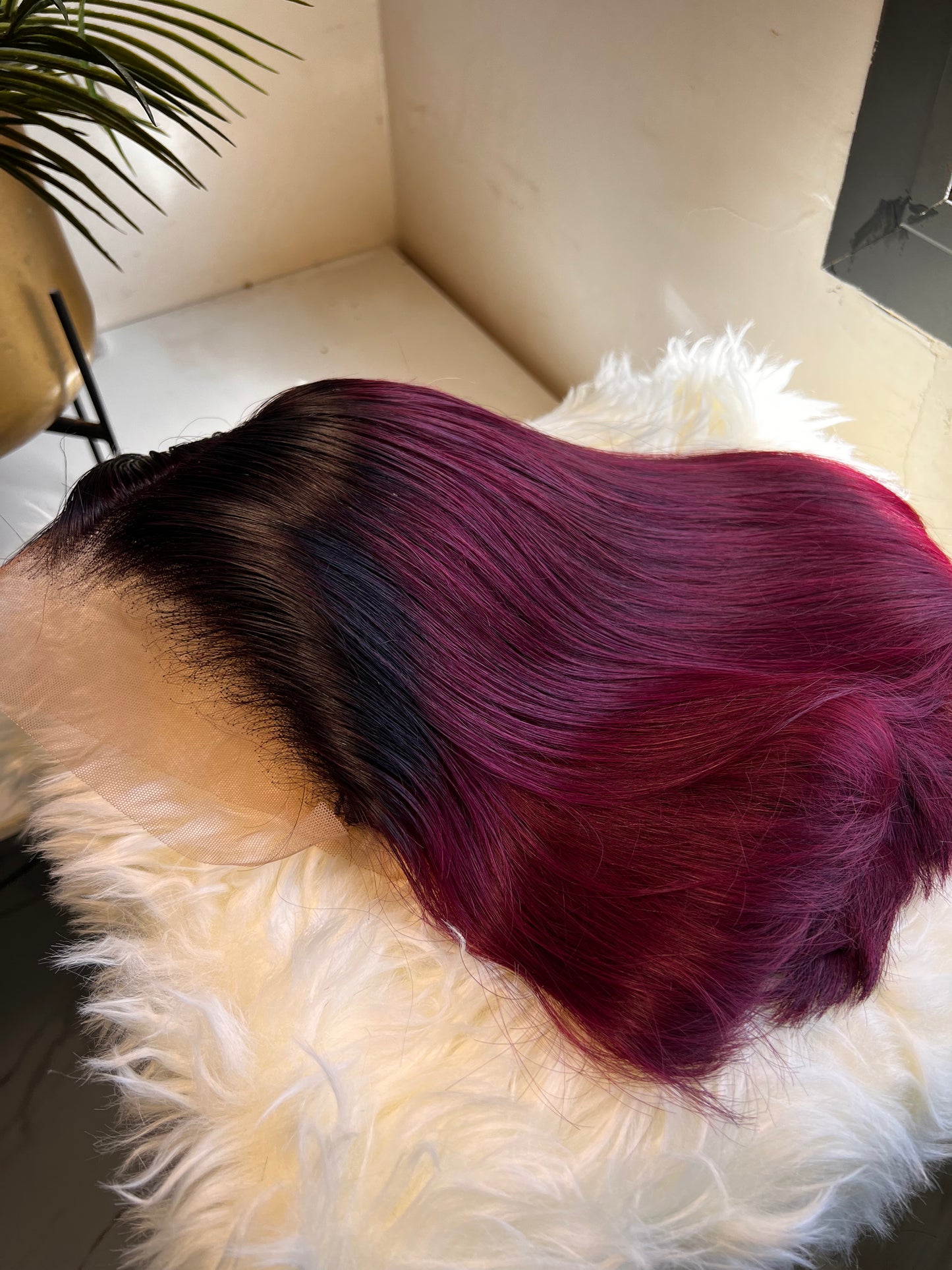 "CHERRY VELVET" PERRUQUE LISSE FRONTALE 100% HUMAN HAIR AVEC RACINES NOIRES